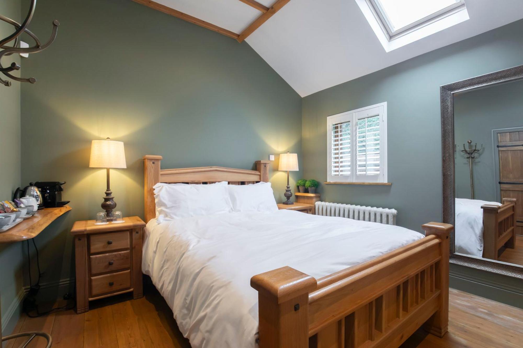 Stable Lodge - Boutique Bed & Breakfast Shurdington Exterior foto