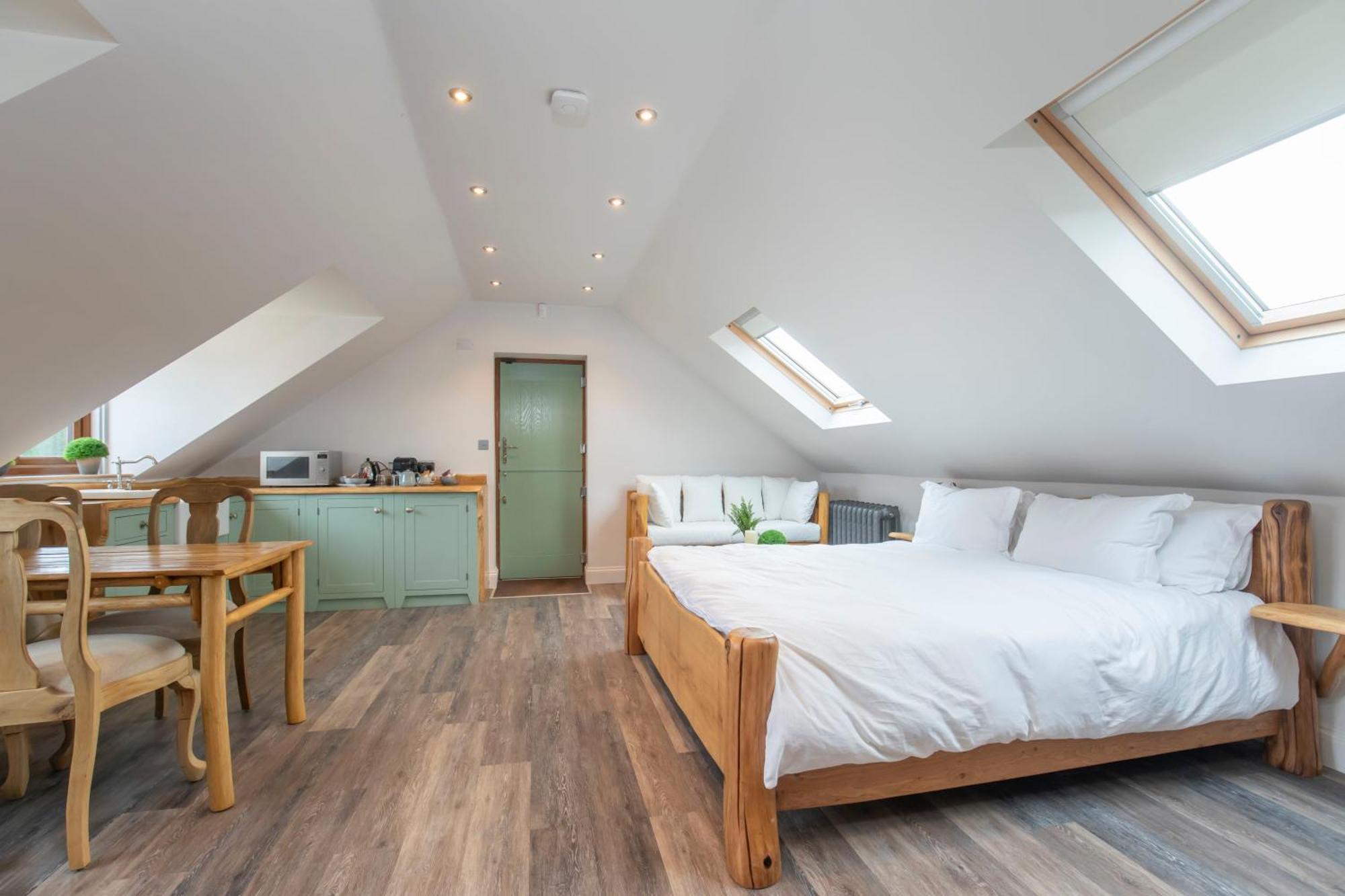Stable Lodge - Boutique Bed & Breakfast Shurdington Exterior foto
